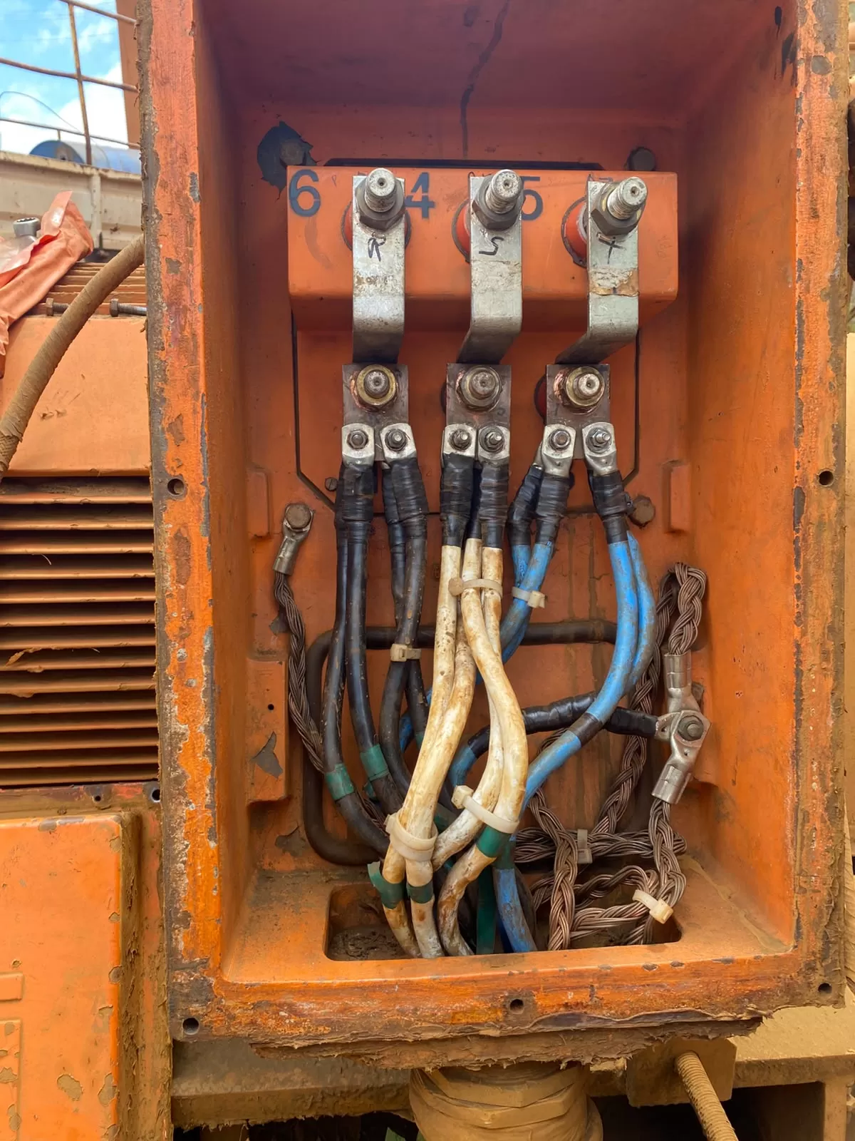 201020264982333_20261020_171042_0.webp