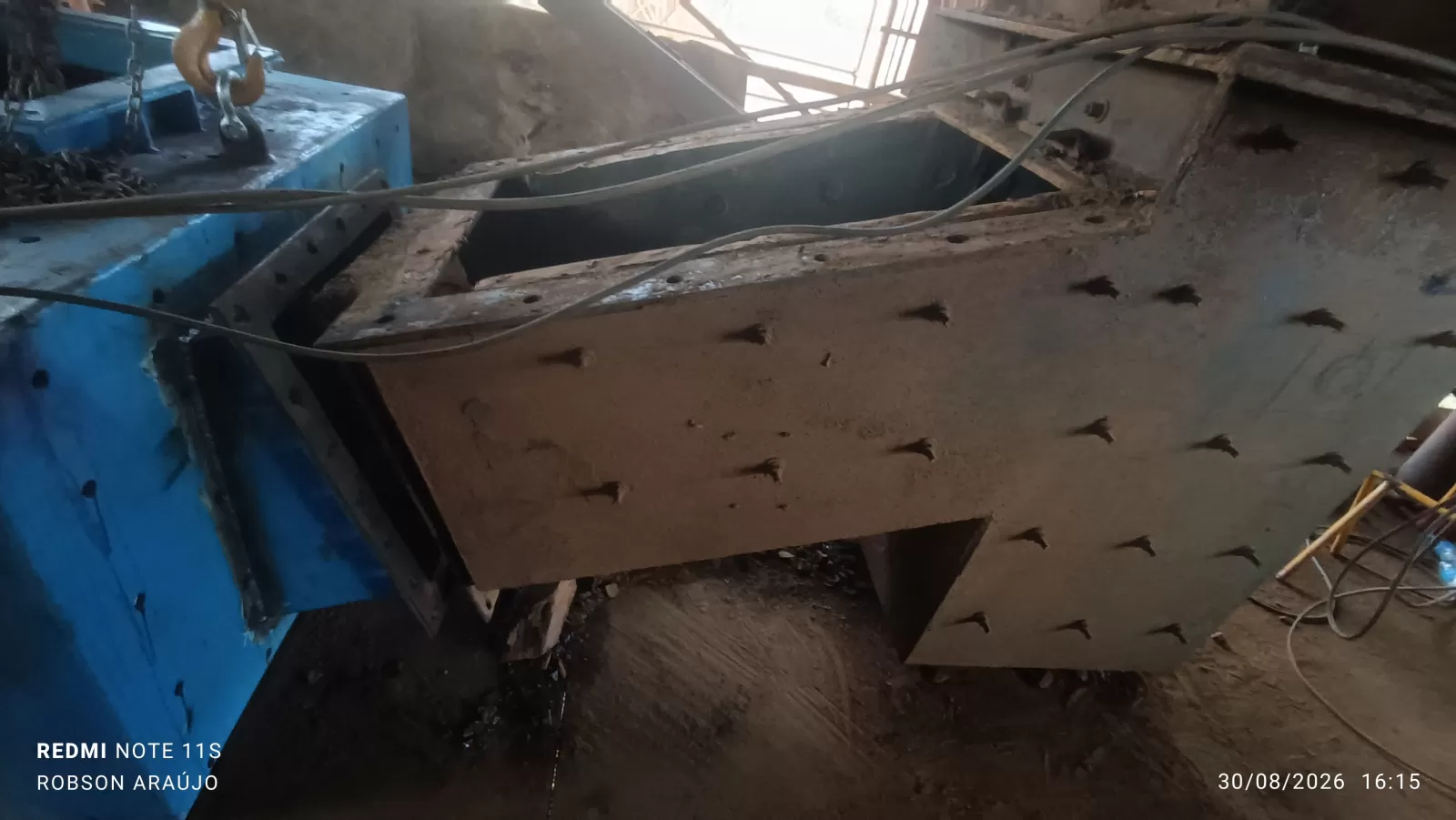 300820267021572_20260830_232756_16.webp